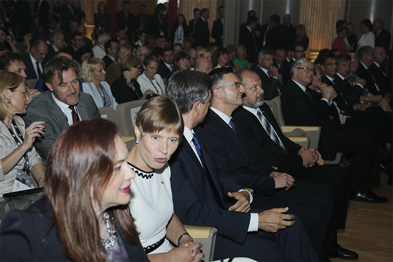 Predsednica Republike Estonije Kersti Kaljulaid in predsednik RS Borut Pahor ter predsednik vlade RS Marjan Šarec in predsednik Državnega sveta RS Alojz Kovšca na 14. Blejskem strateškem forumu<br>(Avtor: Milan Skledar)