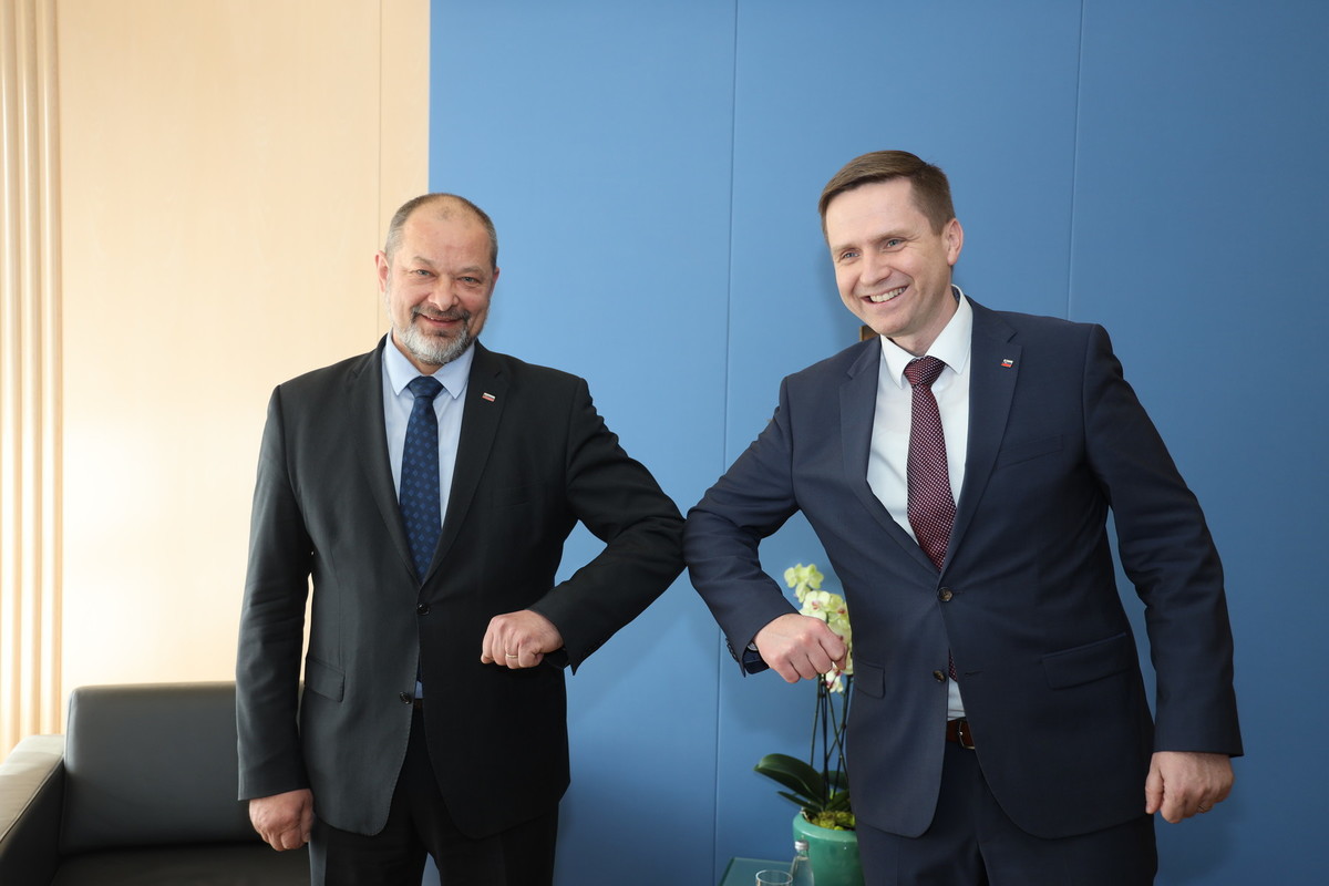 Predsednik Državnega sveta RS Alojz Kovšca in predsednik Državnega zbora RS Igor Zorčič<br>(Avtor: Milan Skledar)