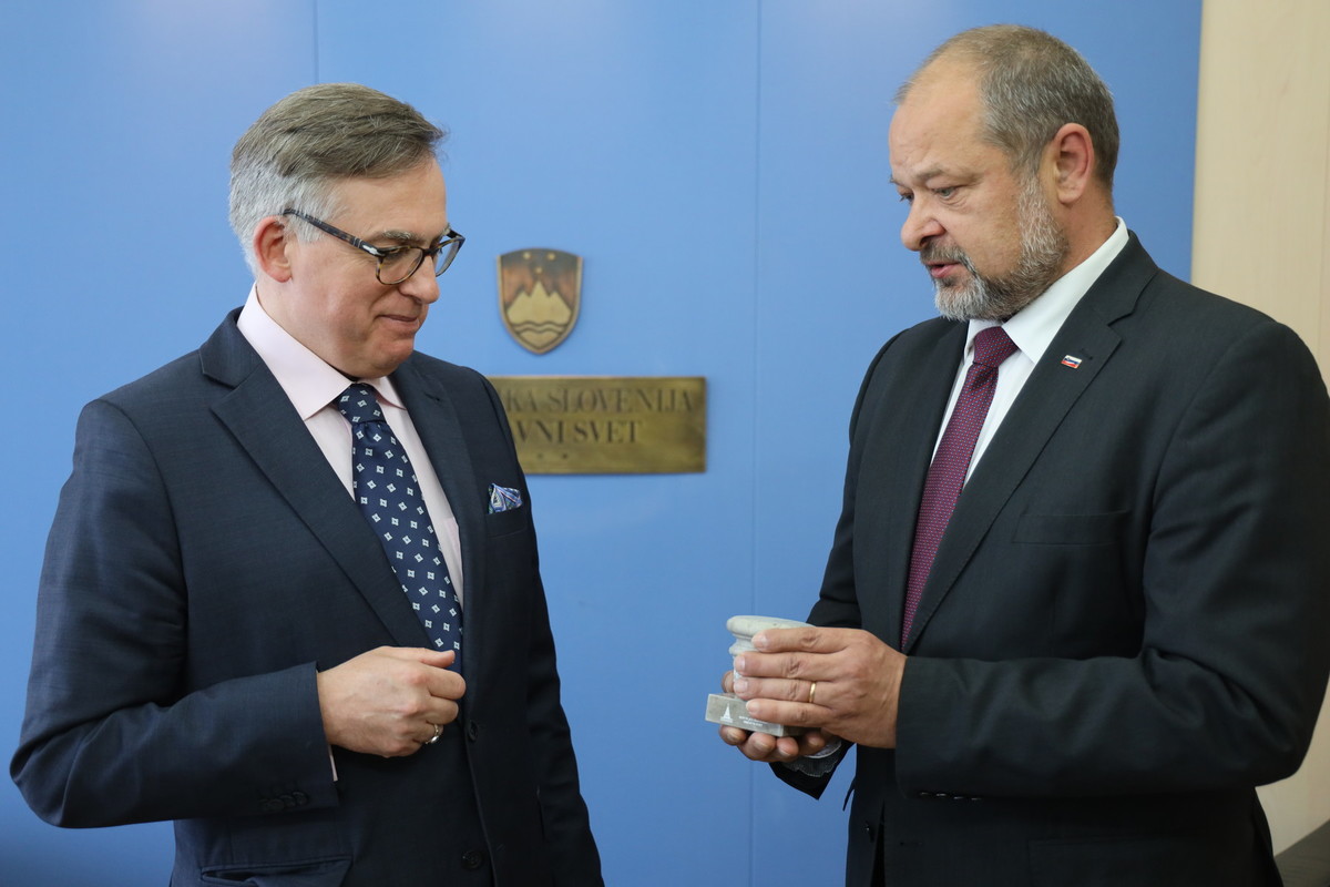 Alojz Kovšca, predsednik Državnega sveta RS in Nj. eksc. gospod Krzysztof Jan Olendzkij<br>(Avtor: Milan Skledar)
