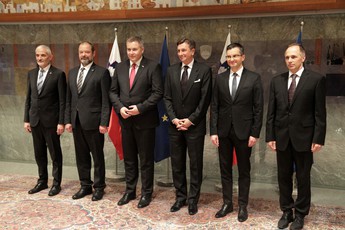 Damijan Florjančič, predsednik Vrhovnega sodišča, Alojz Kovšca, predsednik Državnega sveta, mag. Dejan Židan, predsednik Državnega zbora, Borut Pahor, predsednik Republike Slovenije, Marjan Šarec, predsednik Vlade RS na slavnostni seji Državnega zbora, 2018<br>(Avtor: Milan Skledar)