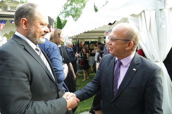 Alojz Kovšca, predsednik Državnega sveta in Mykhail F. Brodovych, veleposlanik Ukrajine v Sloveniji<br>(Avtor: Milan Skledar)
