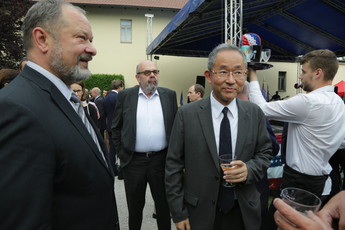 Alojz Kovšca, predsednik Državnega sveta in gospod Masaharujo Yoshido, Japonski veleposlanik<br>(Avtor: Milan Skledar)