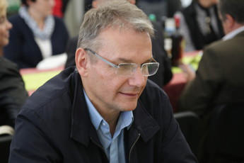 Marjan Podobnik, predsednik Slovenske ljudske stranke na 23. jesenko kmetisjko-obrtnem sejmu Komenda<br>(Avtor: Milan Skledar)