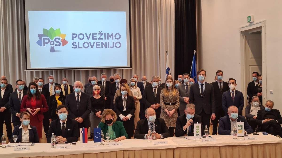 Podpis sporazuma o skupnem nastopu strank SLS, Konkretno, Zeleni Slovenije, NLS in Novi socialdemokrati na letošnjih volitvah poslancev v Državni zbor RS<br>(Avtor: Milan Skledar)