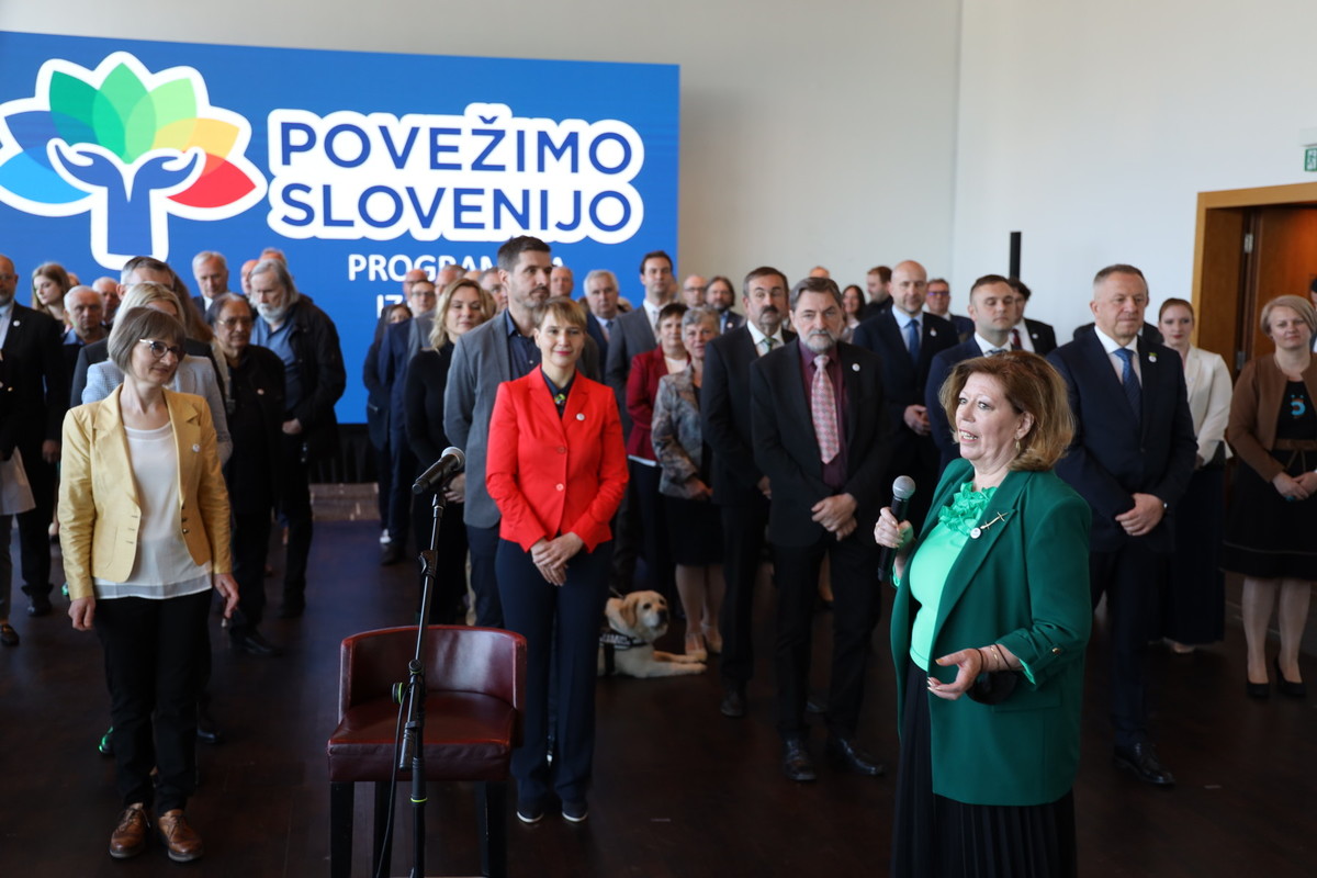  Predstavitev kandidatov Gibanja Povežimo Slovenijo (PoS), 26. marca 2022, v Ljubljani<br>(Avtor: Milan Skledar)