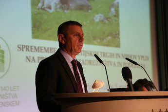 Peter Vrisk, predsednik Zadružne zveze Slovenije na 43. posvetu ZZS<br>(Avtor: Milan Skledar)