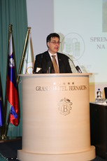 Mitja Bervar, predsednik Državnega sveta na na 43. posvetu ZZS<br>(Avtor: Milan Skledar)