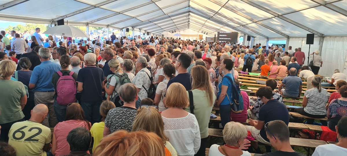  Duhovni seminar s p. Jamesom Manjackalom na Kureščku, 8., 9. in 10. avgust 2025<br>(Avtor: Milan Skledar)