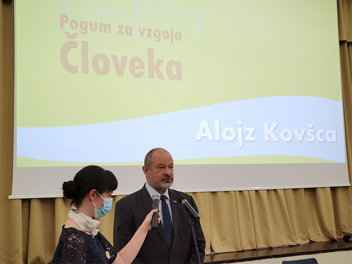 Nagovor predsednika Državnega sveta RS Alojza Kovšce na simpoziju Pogum za vzgojo Človeka<br>(Avtor: Milan Skledar)