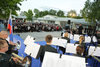 Slavnostni govor Alojza Kovšce na proslavi 150-letnici Vižmarskega Tabora, 2019<br>(Avtor: Milan Skledar)