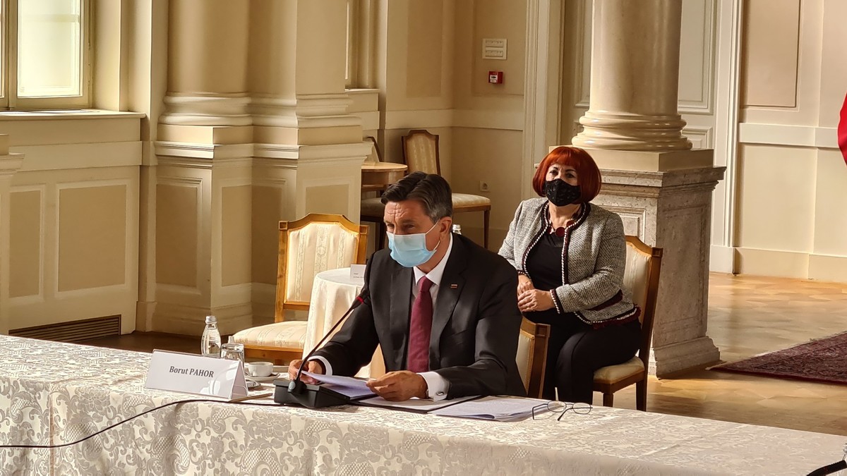 Borut Pahor, predsednik Republike Slovenije na srečanje najvišjih predstavnikov treh vej oblasti v Predsedniški palači<br>(Avtor: Milan Skledar)