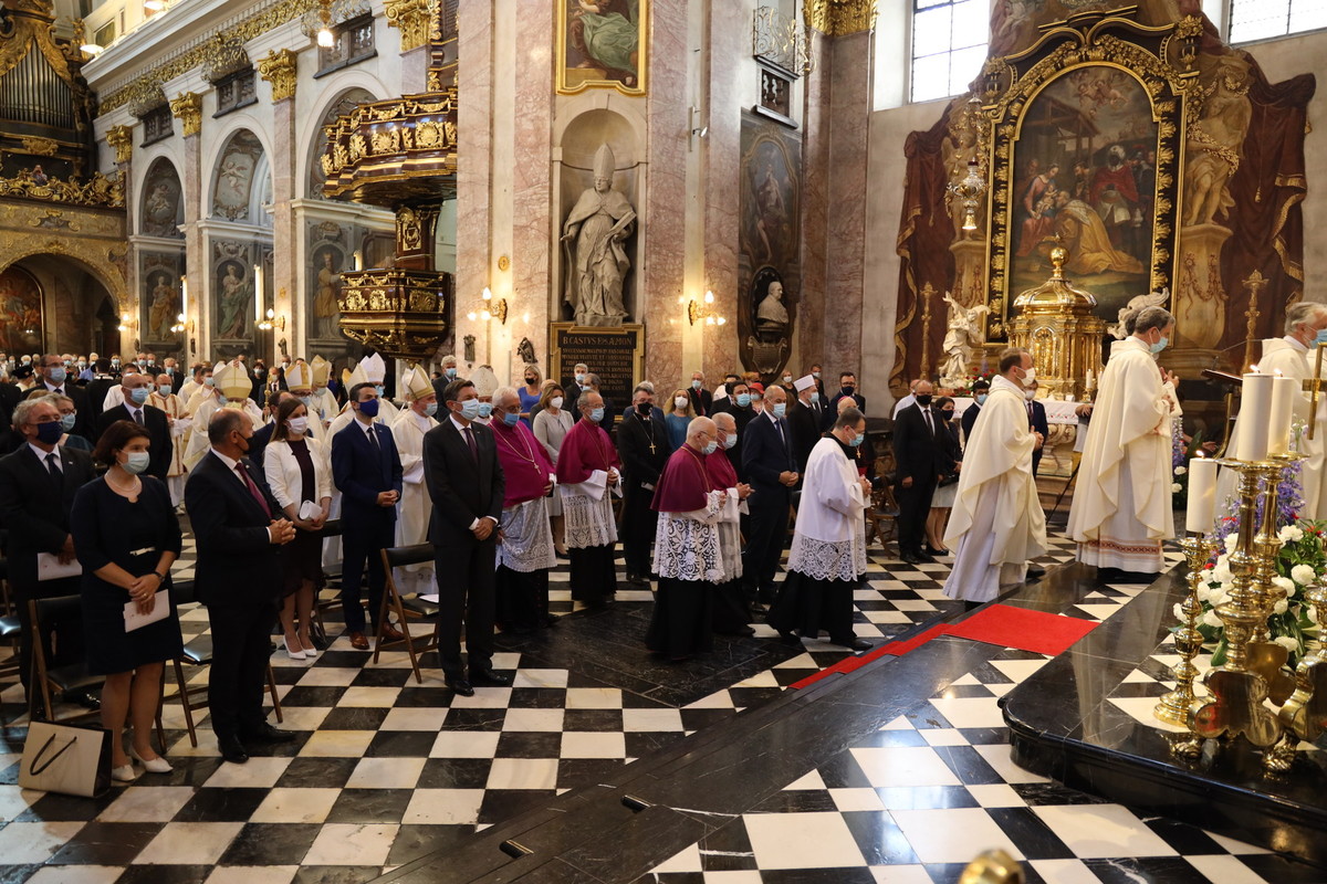 Sveta maša za domovino v ljubljanski stolni cerkvi sv. Nikolaja<br>(Avtor: Milan Skledar)