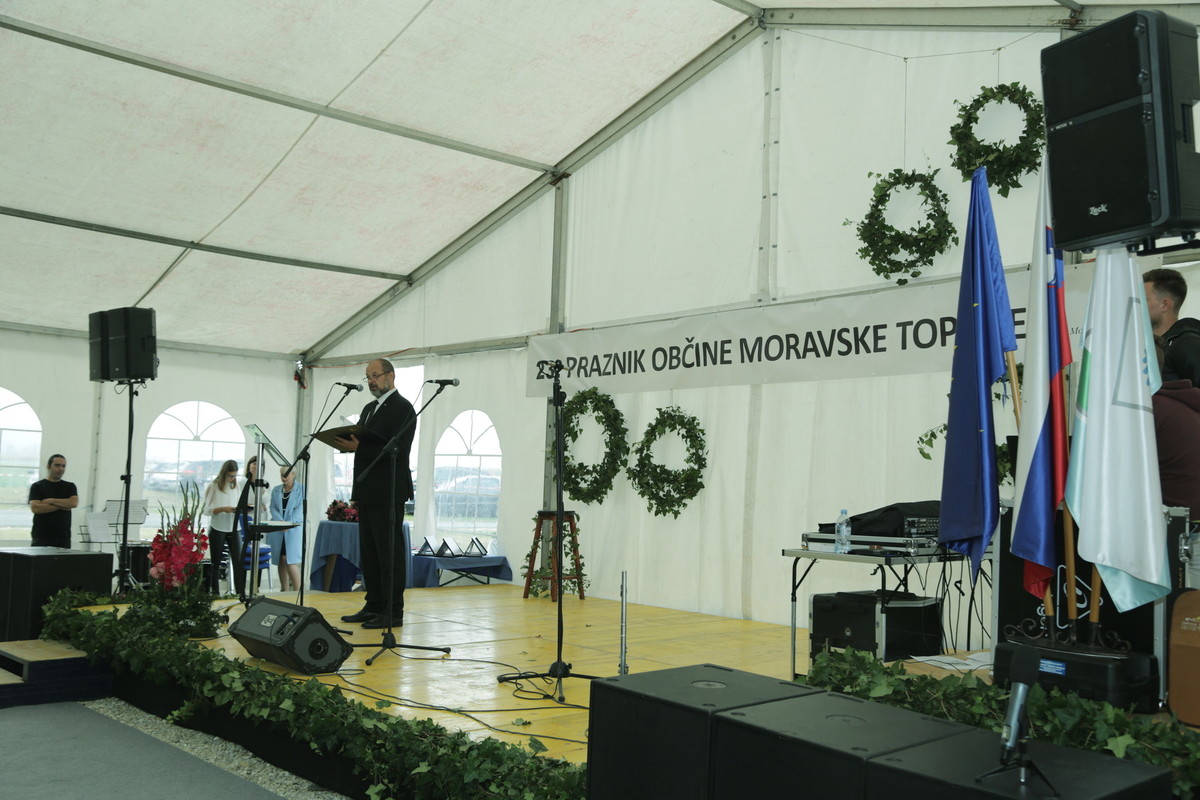 Predsednik Državnega sveta Alojz Kovšca je bil slavnostni govornik na 23. prazniku občine Moravske Toplice v Mlajtincih, naselju pri Moravskih Toplicah in Murski Soboti<br>(Avtor: Milan Skledar)