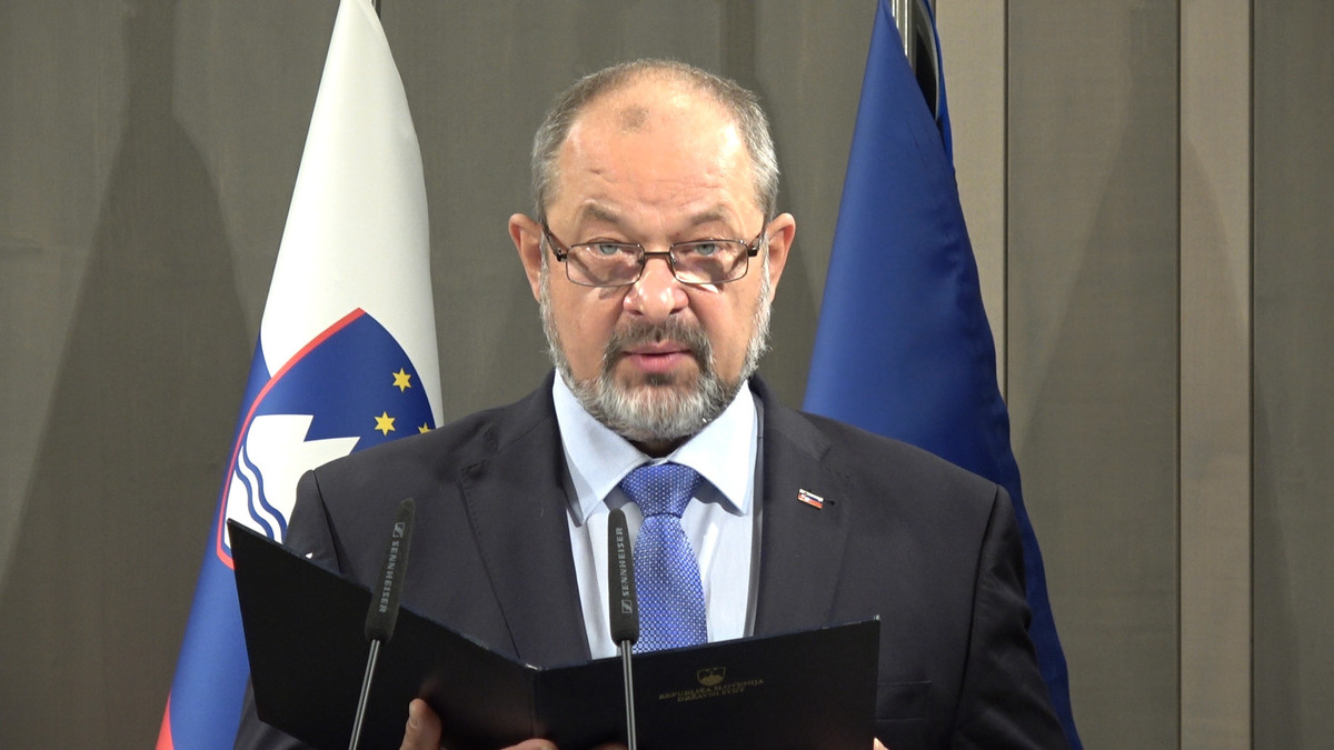 Alojz Kovšca, predsednik DS RS, nagovor ob stoletnici podpisa Rapalske pogodbe<br>(Avtor: Milan Skledar)
