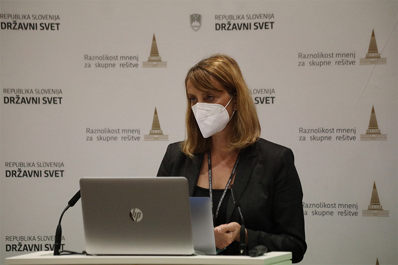 Dr. Andreja Gomboc, predsednica Sveta RS za znanost in tehnologijo. Posvet: Predlog novega zakona o znanstveno-raziskovalni dejavnosti<br>(Avtor: Milan Skledar)