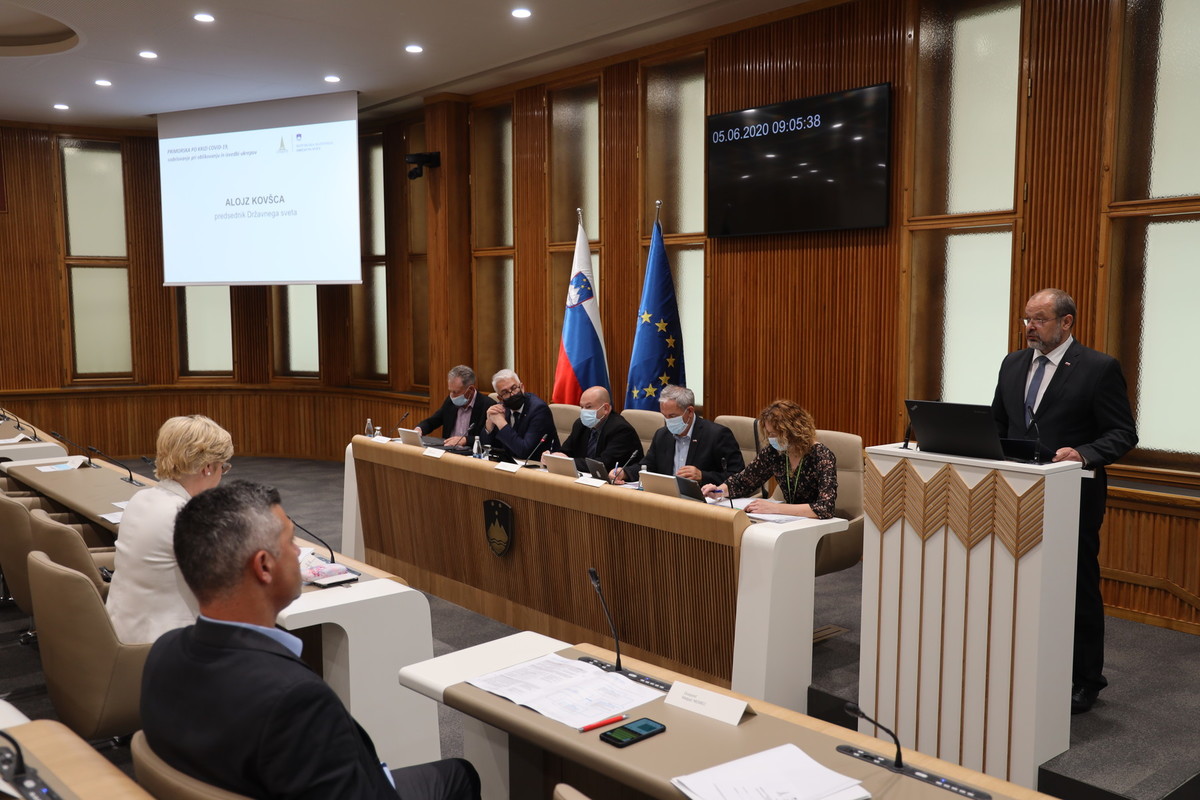 Alojz Kovšca, predsednik DS, posvet v Državnem svetu: Primorska po krizi COVID-19, sodelovanje pri oblikovanju in izvedbi ukrepov<br>(Avtor: Milan Skledar)