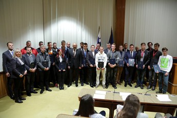 Prejemniki priznanj Euroskills 2018 na posvetu: Prihodnost poklicnega izobraževanja<br>(Avtor: Milan Skledar)