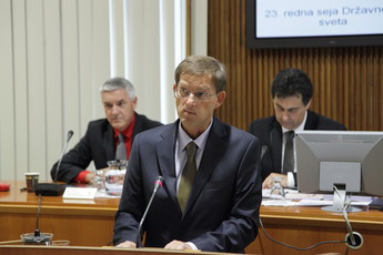 dr. Miro Cerar, predsednik vlade RS<br>(Avtor: Milan Skledar)