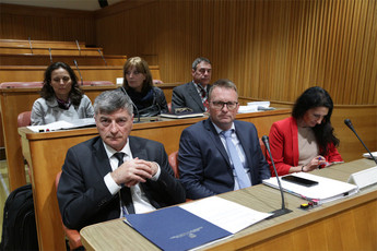 Predstavniki Ministrstva za javno upravo, na čelu Rudi Medved, minister<br>(Avtor: Milan Skledar)