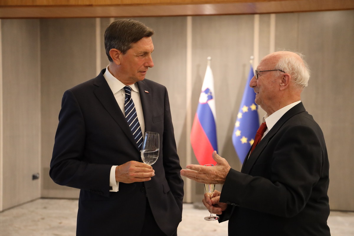 Borut Pahor, predsednik RS in dr. Ivan Kristan, prvi predsednik Državnega sveta RS,  po slavnostni seji Državnega sveta ob dnevu državnosti Republike Slovenije<br>(Avtor: Milan Skledar)