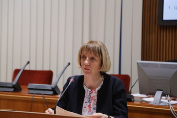 Mag. Tanja Strniša, 1. izredna seja DS, VI. mandat<br>(Avtor: Milan Skledar)