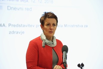 Lidija Jerkič, državna svetnica na 13. redni seji DS, VI. mandat<br>(Avtor: Milan Skledar)