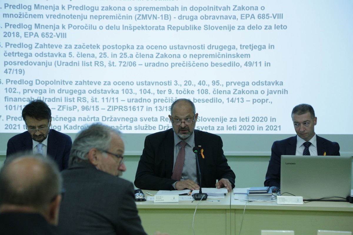 Matjaž Švagan, podpredsednik DS, Alojz Kovšca, predsednik DS in dr. Dušan Štrus, sekretar DS<br>(Avtor: Milan Skledar)
