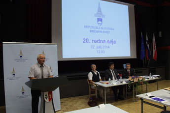 Anton Maver je na 20 seji Državnega sveta predstavil občino Mokronog-Trebelno<br>(Avtor: Milan Skledar)