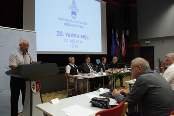 Anton Maver na 20. seji Državnega sveta<br>(Avtor: Milan Skledar)