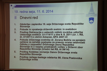 Dnevni red 19. seje Državnefa sveta, 19. junij 2014<br>(Avtor: Milan Skledar)