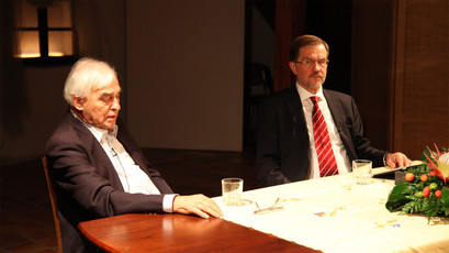 dr. Andrej Capuder in Lojze Peterle na 1. Evropskem večeru v Vodnikovi domačiji<br>(Avtor: Milan Skledar)